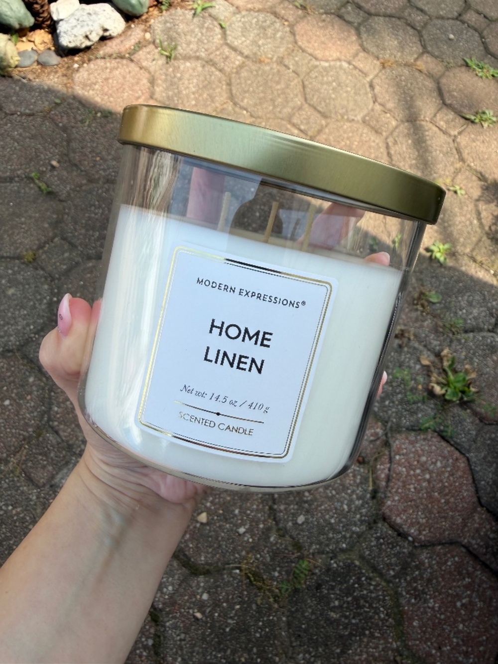 Modern Expressions Home Linen Scented 3 Wick Candle 14.5 oz New